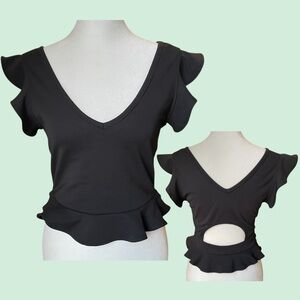 Sincerely Jules Black V-Neck Ruffle Back Crop Top. Measurements in photos.